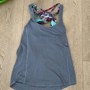 Lululemon shirt size 6